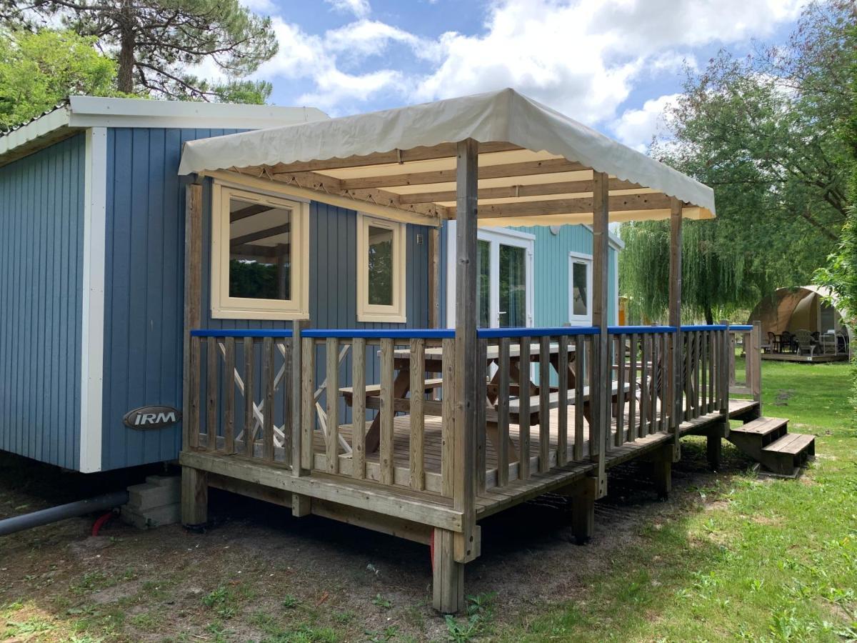 Hôtel Camping La Chesnays à Vendays-Montalivet Extérieur photo