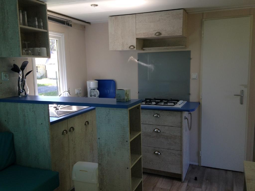 Hôtel Camping La Chesnays à Vendays-Montalivet Extérieur photo