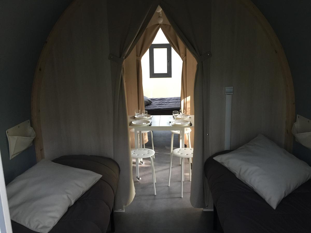 Hôtel Camping La Chesnays à Vendays-Montalivet Extérieur photo