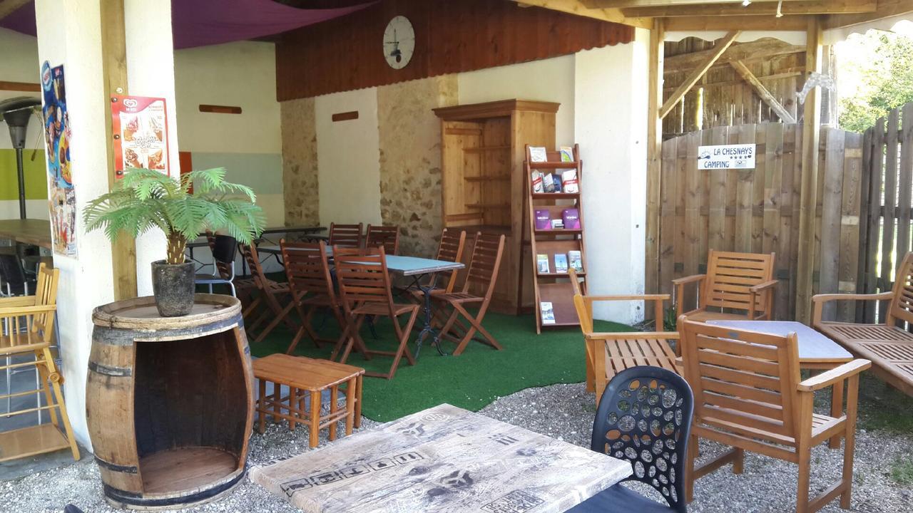 Hôtel Camping La Chesnays à Vendays-Montalivet Extérieur photo