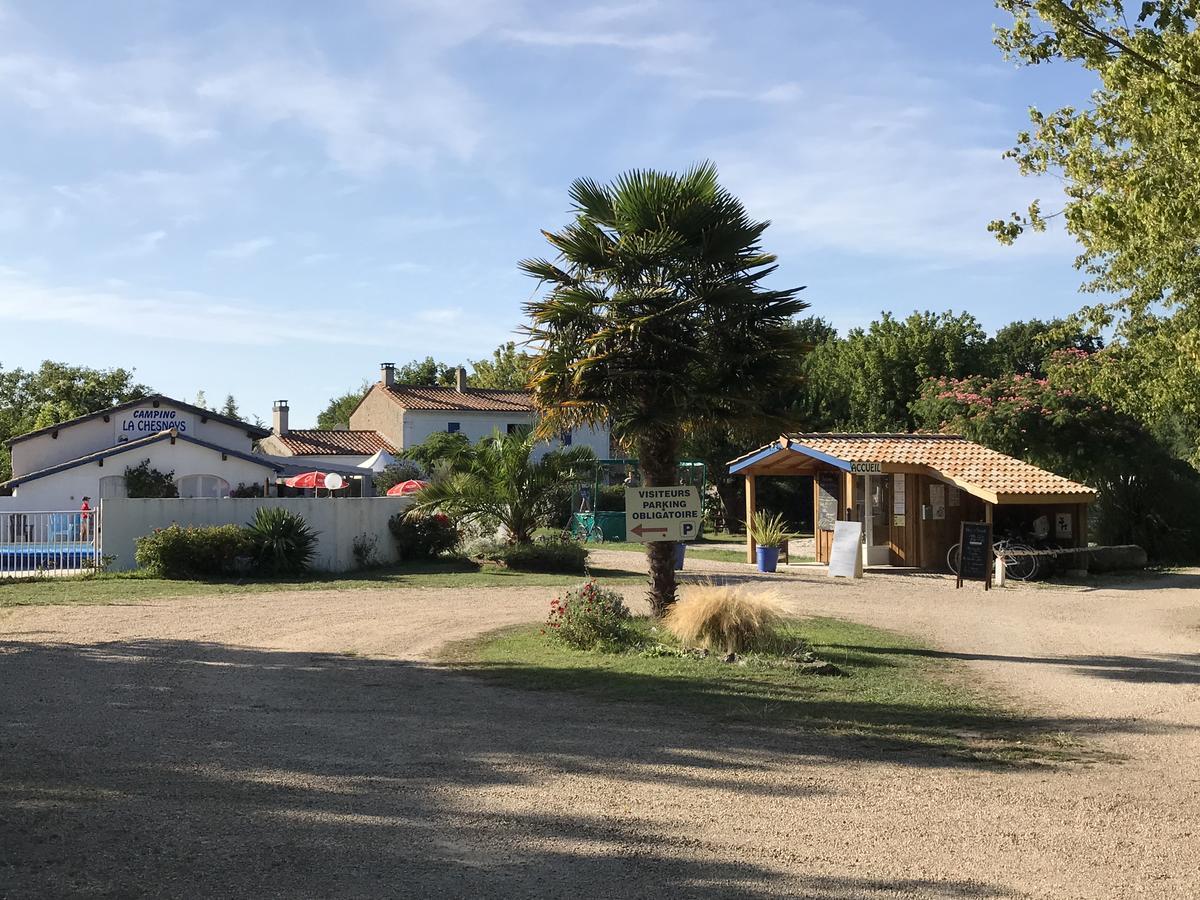 Hôtel Camping La Chesnays à Vendays-Montalivet Extérieur photo